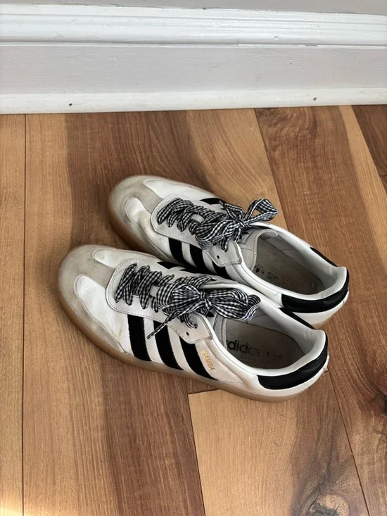 adidas Sambae White and Black Gum Sole - Picture 2 of 7